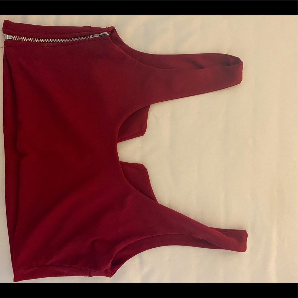 Burgundy cropped tank top